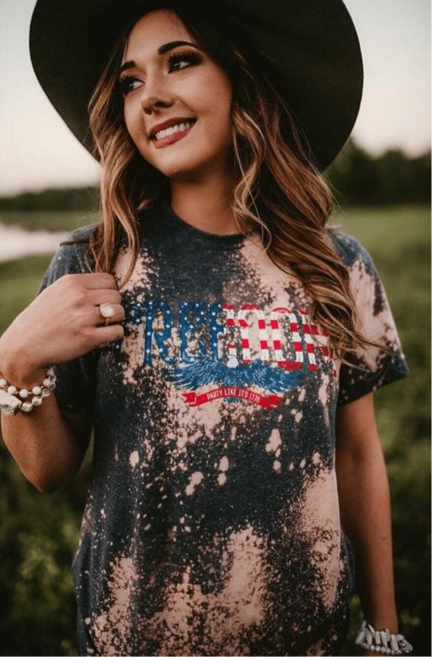 Southern Bliss American Freedom Bleach Dye T-Shirt Women's Size Medium